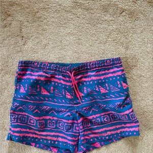 Chubbies tide pool shorts large